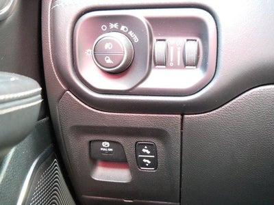 2019 RAM 1500 Limited Crew Cab 4x4 5'7" Box