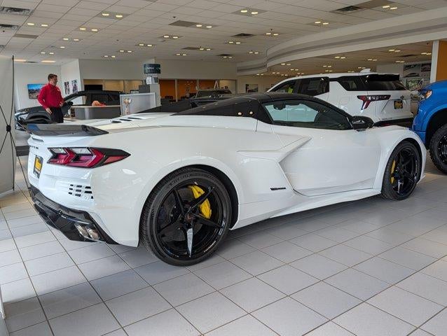 2026 Chevrolet Corvette E-Ray 1LZ