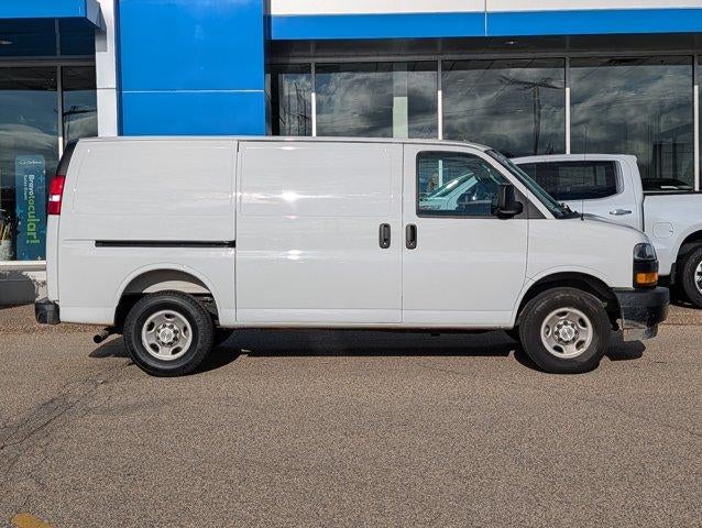 2025 Chevrolet Express Cargo Base