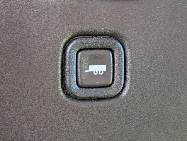 2025 Chevrolet Express Cargo Base