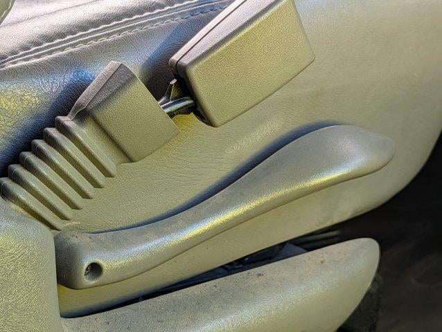 2025 Chevrolet Express Cargo Base