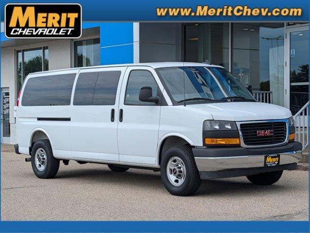 2025 GMC Savana Passenger LT
