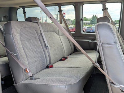 2025 GMC Savana Passenger LT