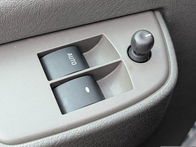 2025 GMC Savana Passenger LT