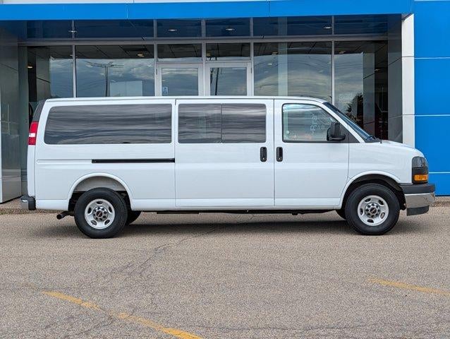 2025 GMC Savana Passenger LT