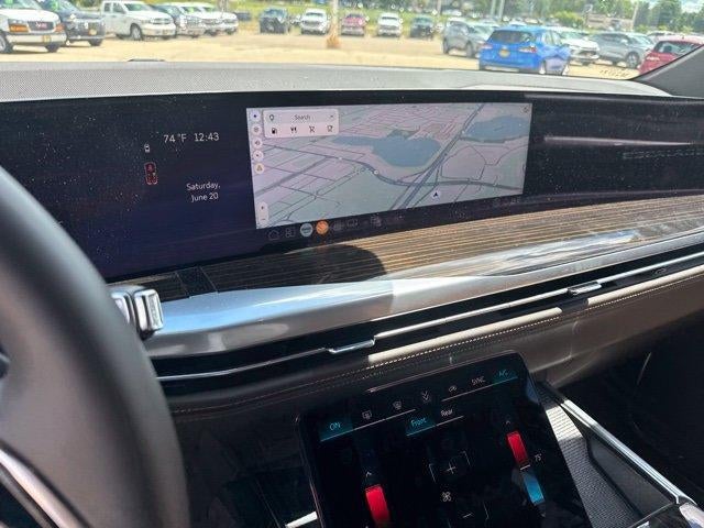2025 Cadillac Escalade ESV Premium Luxury