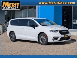 2024 Chrysler Pacifica Hybrid Select