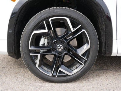 2026 Volkswagen Tiguan SEL R-Line Turbo