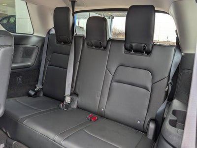 2023 Nissan Pathfinder SL 4WD