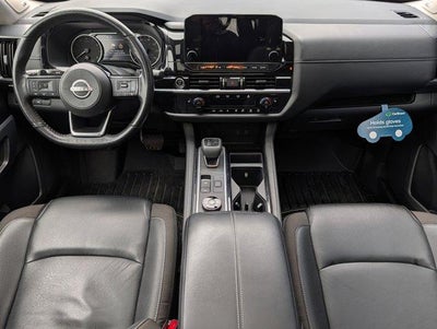 2023 Nissan Pathfinder SL 4WD