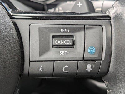 2023 Nissan Pathfinder SL 4WD