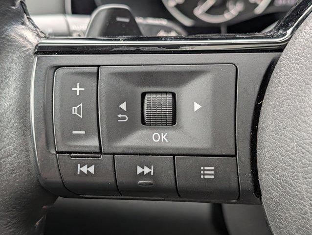 2023 Nissan Pathfinder SL 4WD