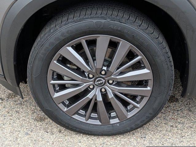 2023 Nissan Pathfinder SL 4WD