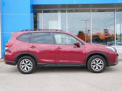 2023 Subaru Forester Premium